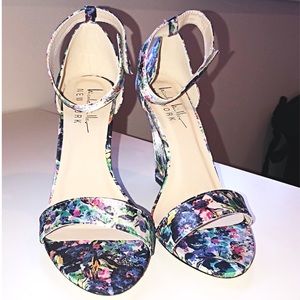 NICOLE MILLER NEW YORK Floral Wedge Heels